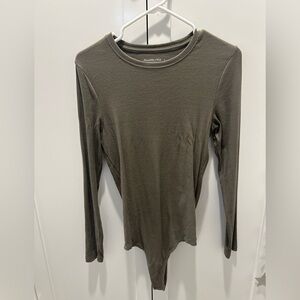 Abercrombie Ribbed Crewneck Bodysuit Size L